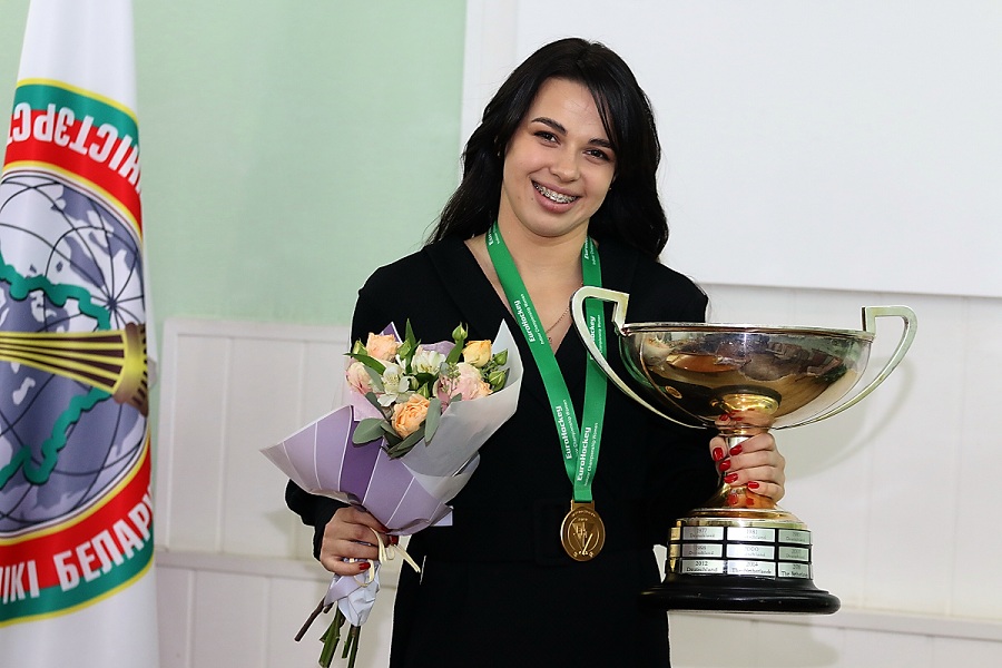 Марина Никитина